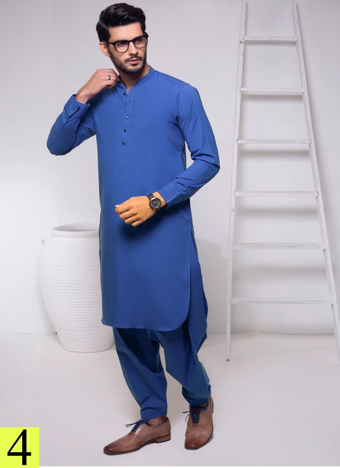 Selected Variant Image